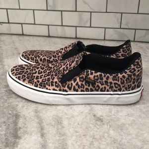 Vans Leopard Cheetah Sneakers Womens Size 9.5 Tan Black Slip On Shoes Comfort